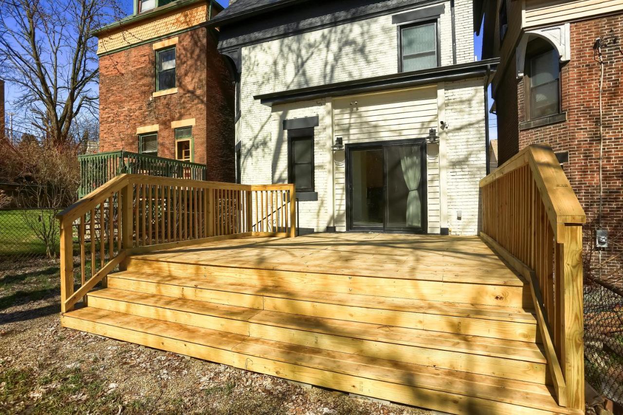 Newly Renovated Victorian Gem Perfect Space For Family Vacations! Pittsburgh Luaran gambar