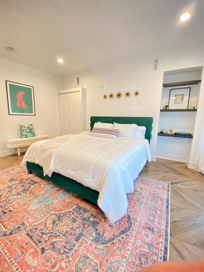Newly Renovated Victorian Gem Perfect Space For Family Vacations! Pittsburgh Luaran gambar