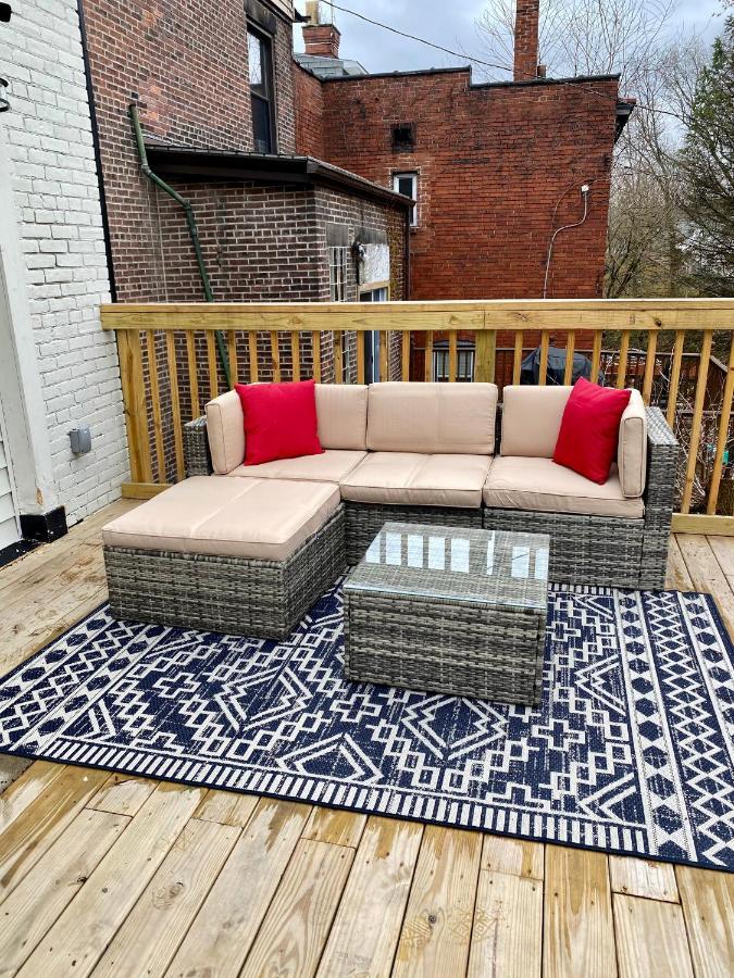 Newly Renovated Victorian Gem Perfect Space For Family Vacations! Pittsburgh Luaran gambar